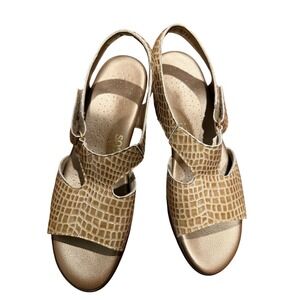SAS San Antonio Shoemakers Women's Gold Crocodile Embossed Slingback Sandals 8S